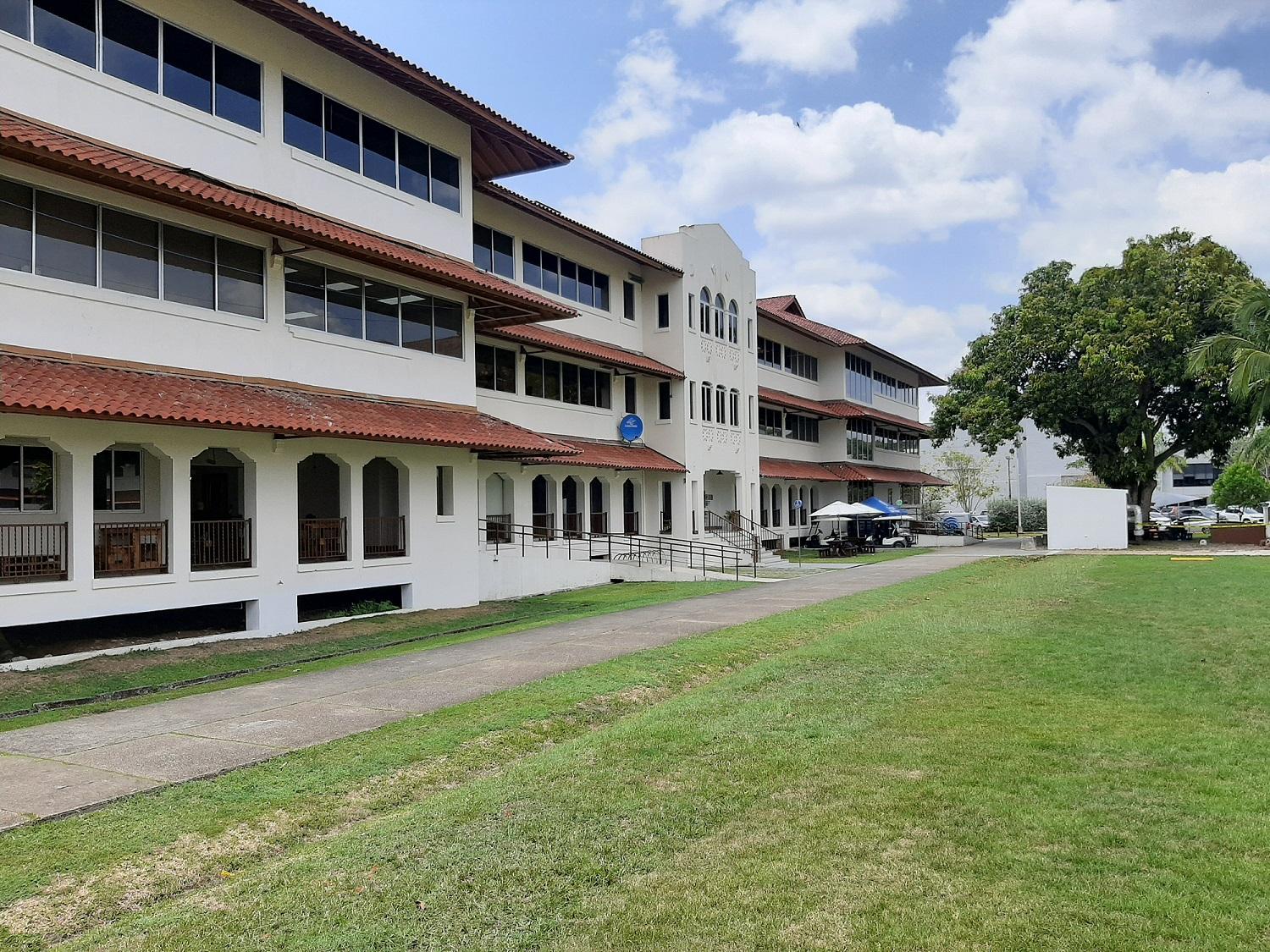A photo of the Witteveen+Bos office in Panama City.