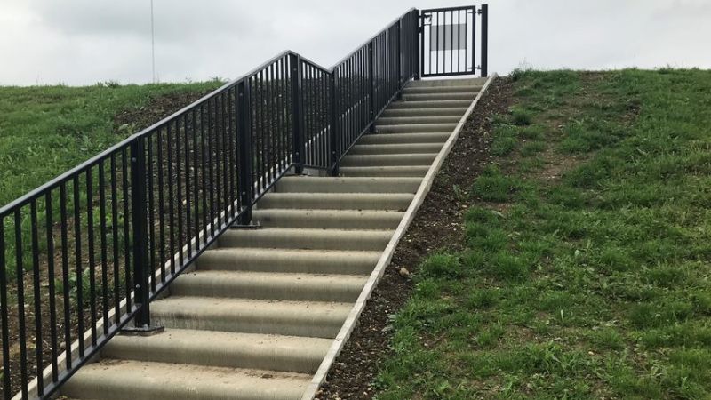 A photo of a talus staircase which is made with 3D concrete printing.