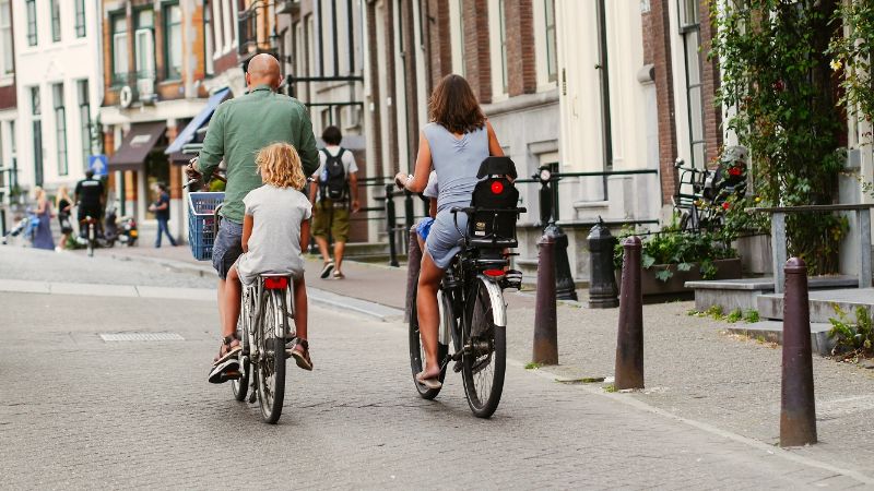 Fietsers in de stad.